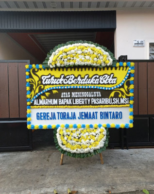 Papan Bunga Duka di Air Besar