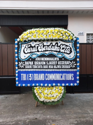 Papan Bunga Duka di Air Besar